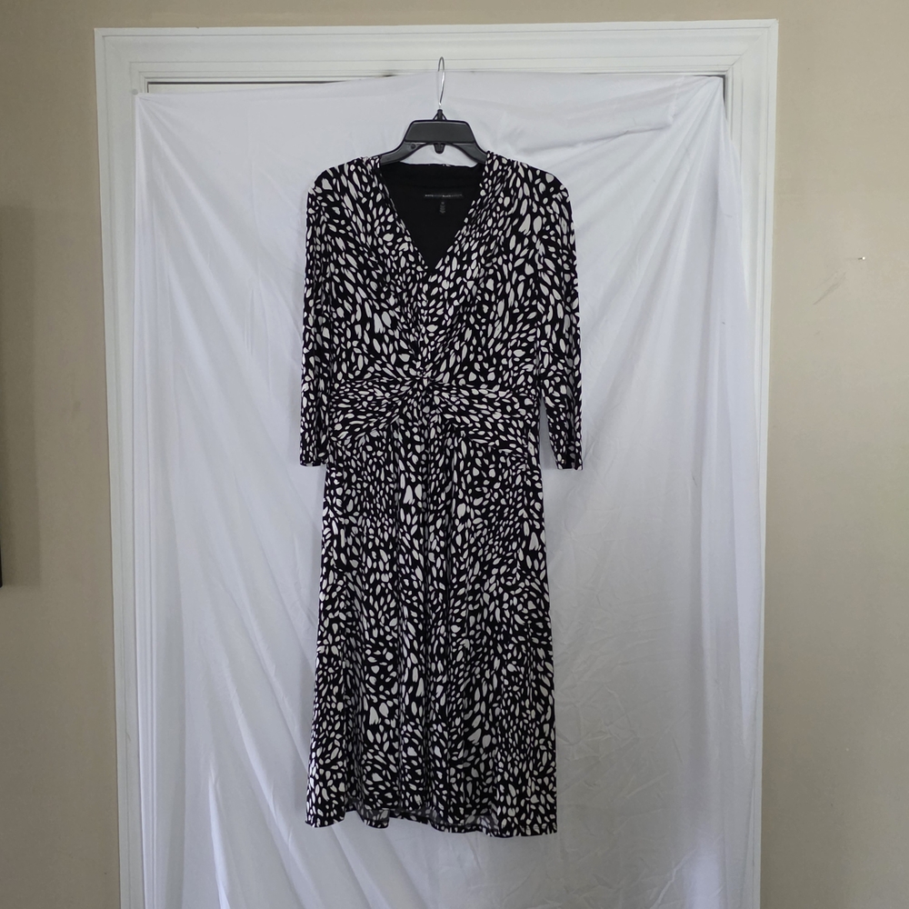 White House Black Market Monochrome Patterned Long Sleeve Dress